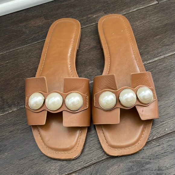 Zara Brown Sandals Oversized Pearls